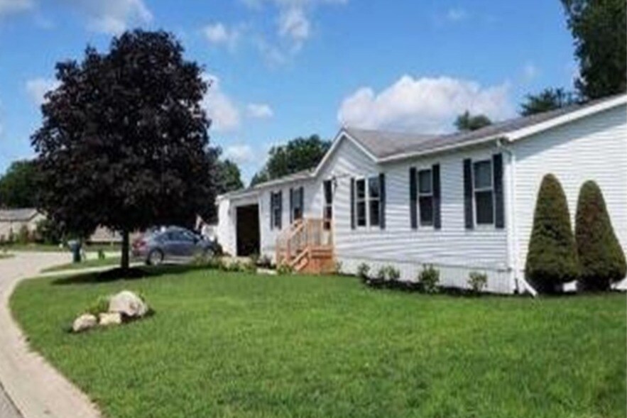 Sashabaw Meadows Apartments 4359 Dogwood Blvd Clarkston, MI