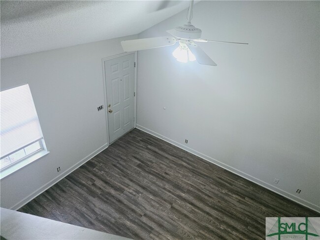 Foto del edificio - 1039 N Ash St