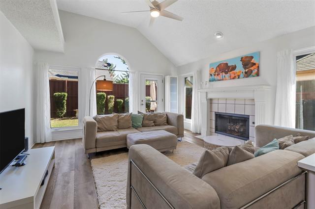 Foto del edificio - 938 Ivy Glen Ct