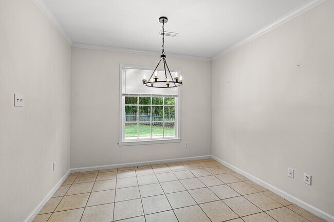 Foto del edificio - 3BR Ranch in Starr’s Mill District with great backyard!
