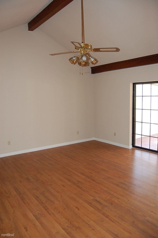 Foto del edificio - 3 br, 2 bath House - 504 Sharp Blvd