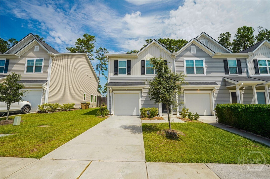 Primary Photo - 166 Benelli Dr