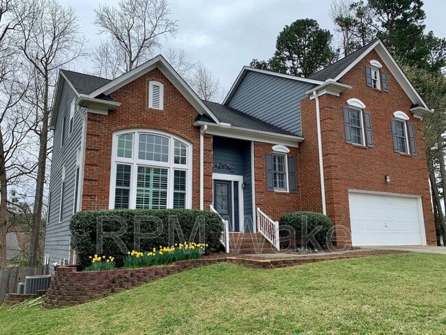 Building Photo - 108 Elsmore Ct