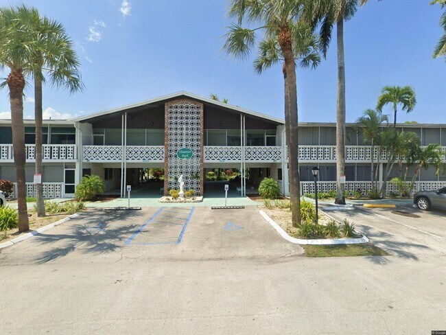 Foto del edificio - 2151 NE 42nd Ct