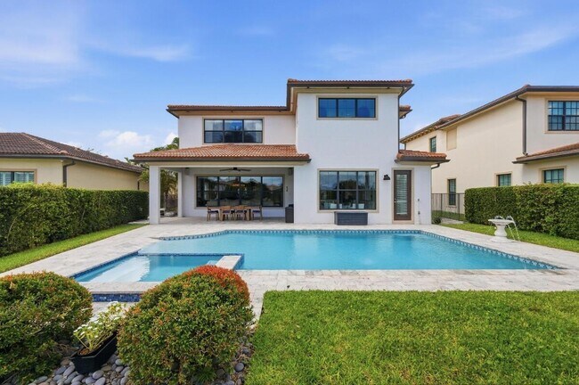 Building Photo - 11415 Watercrest Cir E