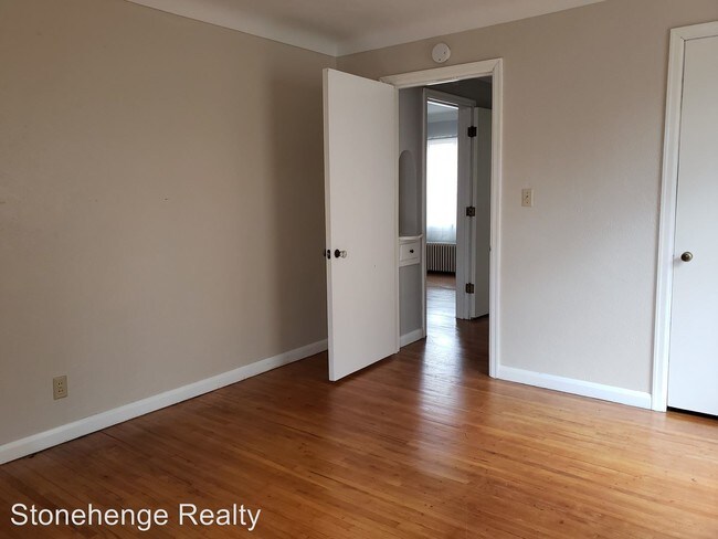 Foto del edificio - 3518 Woodmont Rd