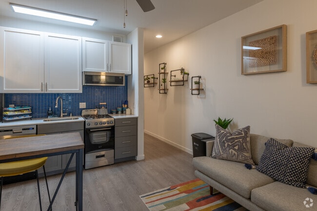 Sterling Oxford - Sterling Oxford Apartments