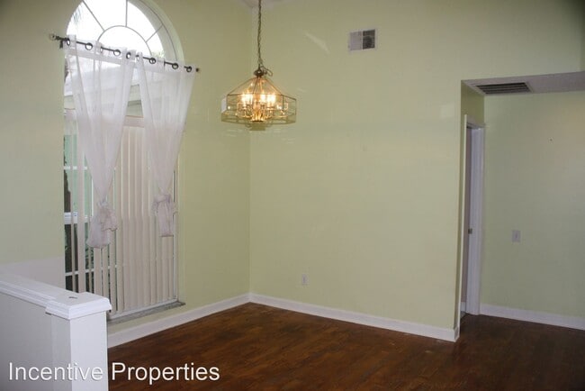 Building Photo - 3 br, 2 bath House - 1657 Canoe Creek Rd