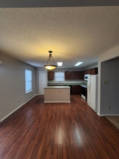 Building Photo - 14252 Orange Blossom Trail