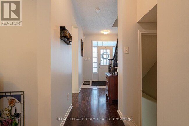 Photo du bâtiment - 819 Tabaret St