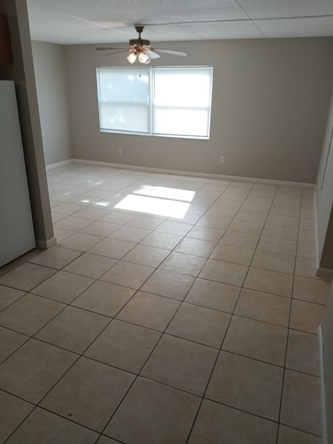 Photo - 1902 Honour Rd Apartment