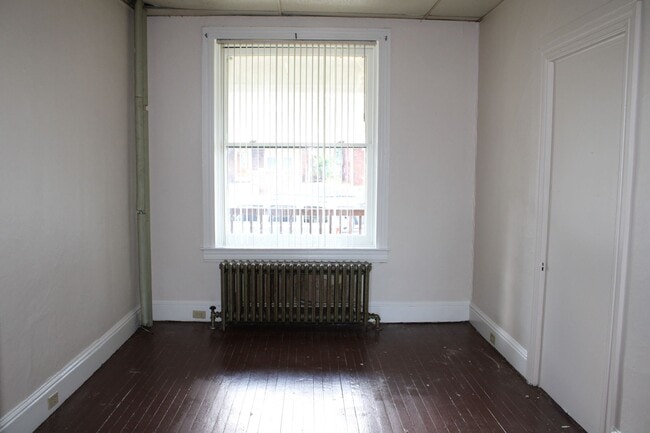 Building Photo - 43 N Hartman St