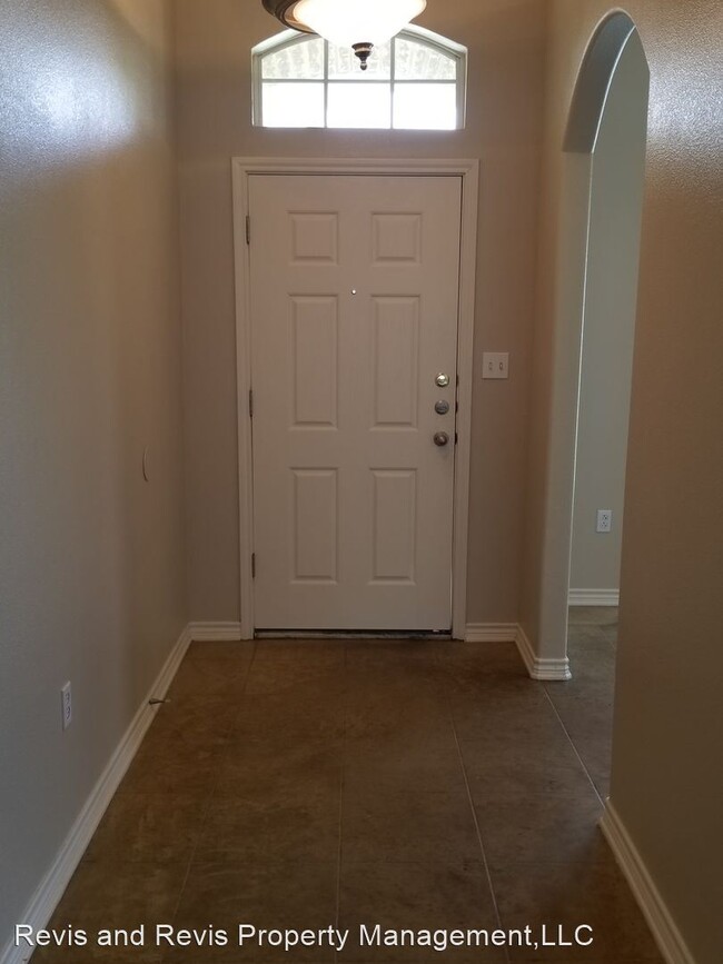Building Photo - 3 br, 3 bath House - 215 TURTLE CREEK DR