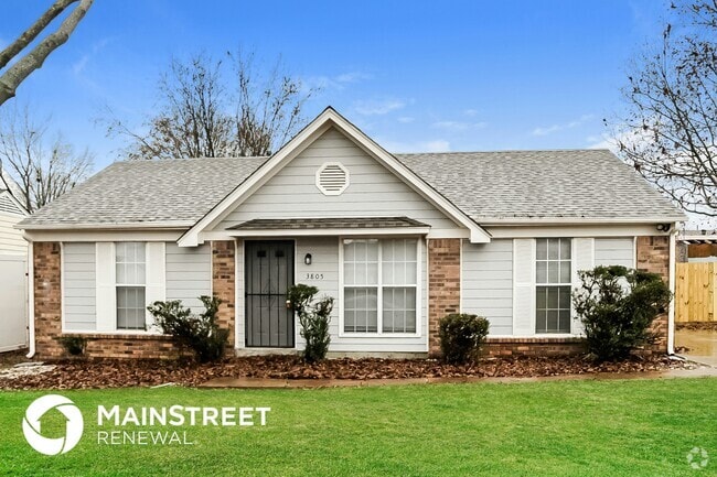 Building Photo - 3805 Ivanhoe Dr