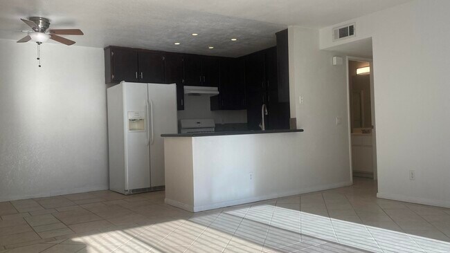 Foto del edificio - 31200 Landau Blvd