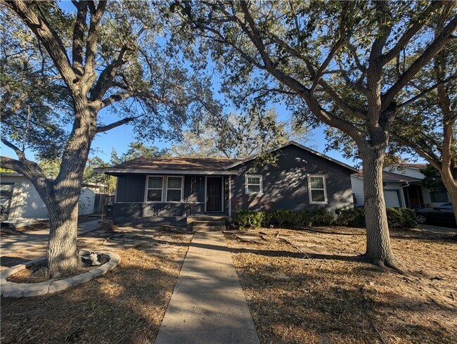 Foto del edificio - 4110 Lowman St