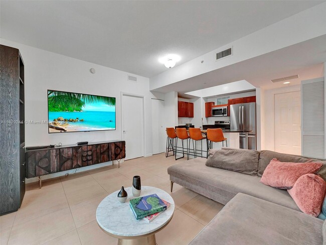 Building Photo - 7270 SW 88th St