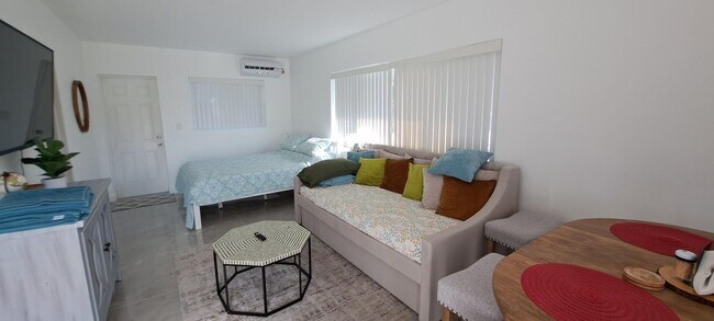 Foto del edificio - The Cove Unit 1