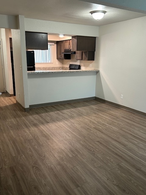 Foto del edificio - Parkwood Manor