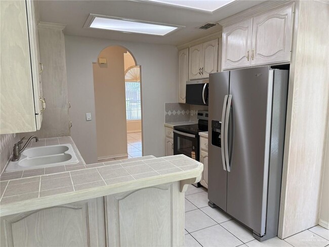 Building Photo - 3707 San Gerardo St