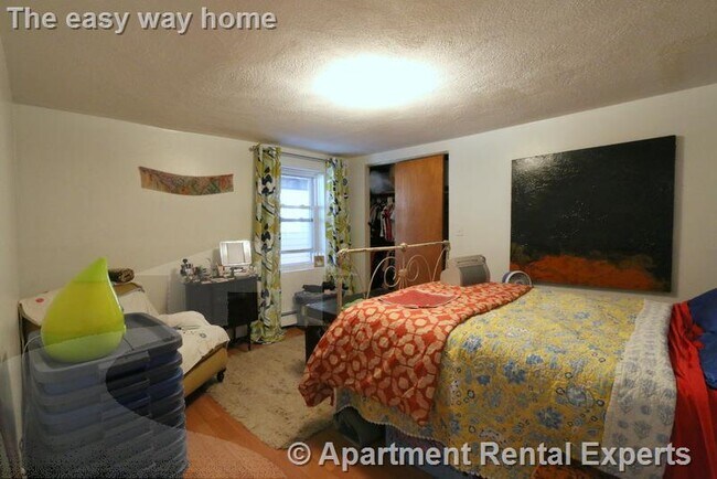 Foto del edificio - 128 Pine St