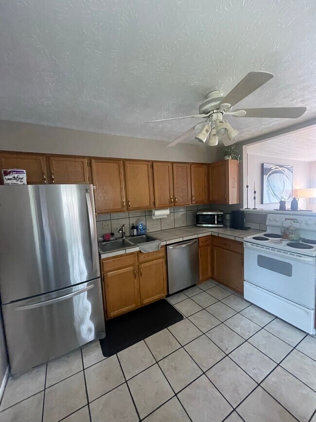 Foto del edificio - 1016 Arrowhead Dr