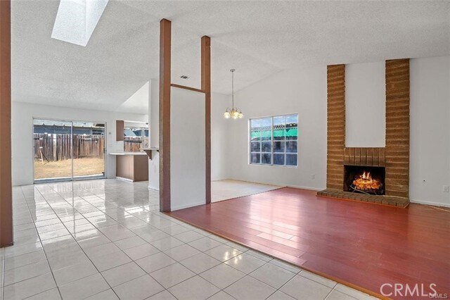 Foto del edificio - 23850 Suncrest Ave