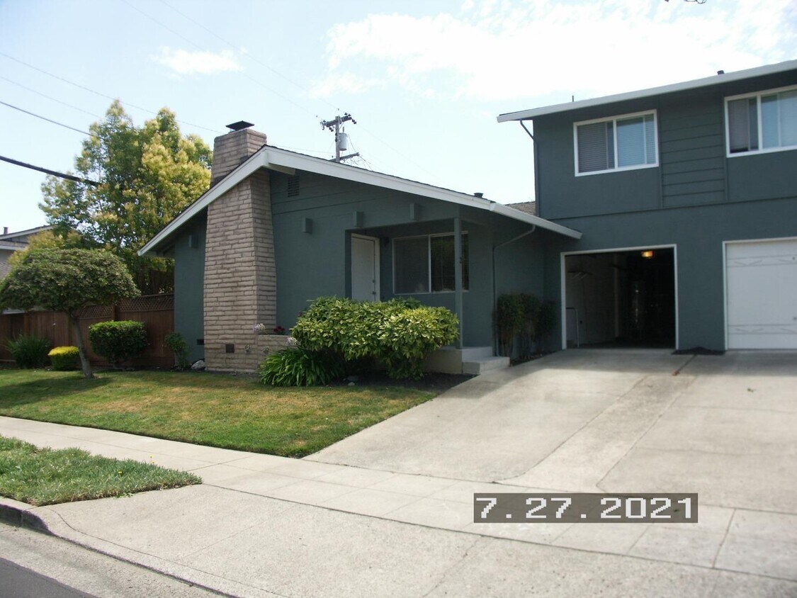 1760 Whitwood Ln, Campbell, CA 95008 Condo for Rent in Campbell, CA