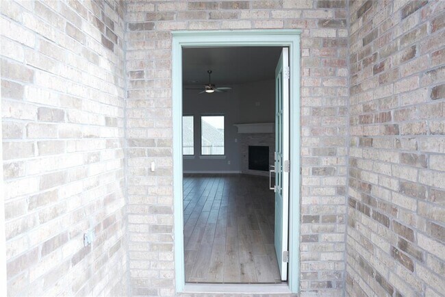 Building Photo - 5216 Bing Cir