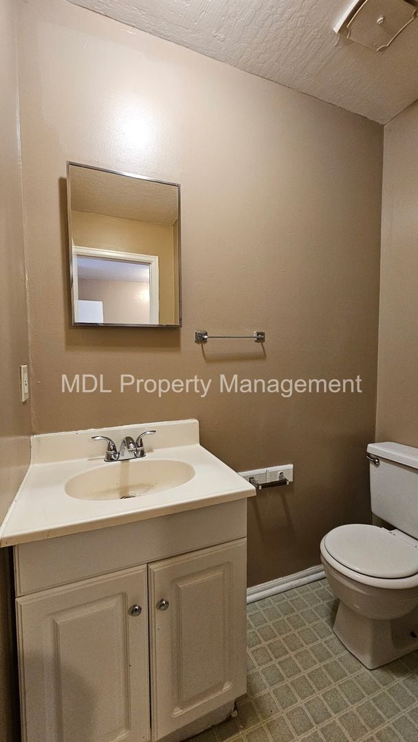 Foto del edificio - 412 N Charles St