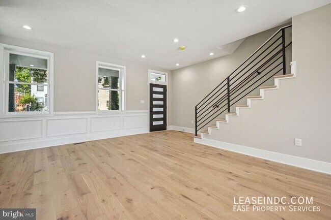 Photo - 4012 5th St NW House