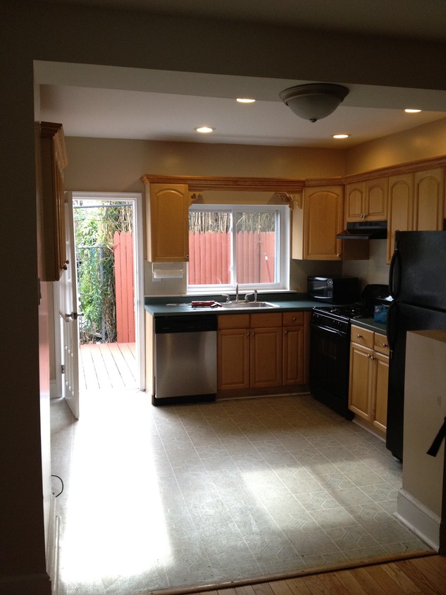 kitchen to deck - 2330 E Boston St