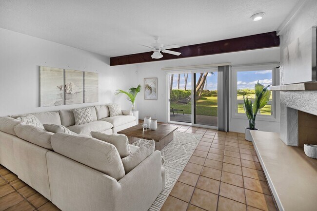 Building Photo - Ocean View Villa w/Beach as Backyard, Walk to Attractions: Kailua Hale Kahakai