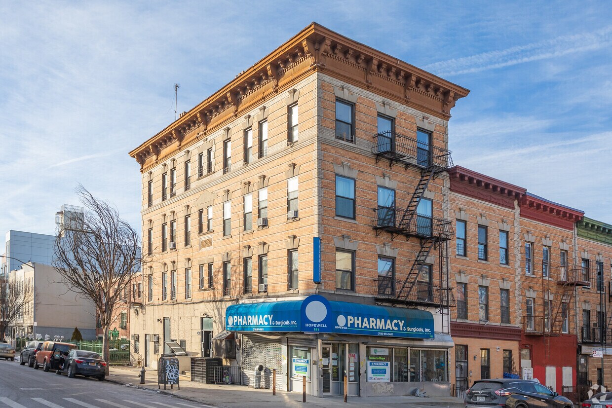 Primary Photo - 181 Macdougal St