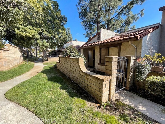 Building Photo - 9860 Paloma Ct