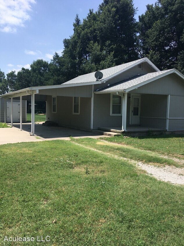 Primary Photo - 2 br, 1 bath House - 221 Blaine