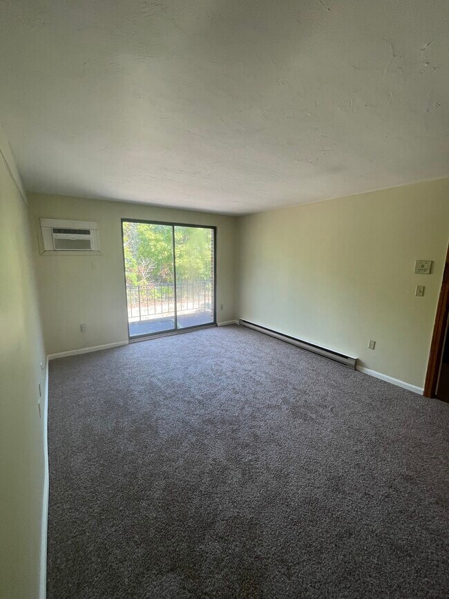 Foto del edificio - 433 Furnace Brook Pky