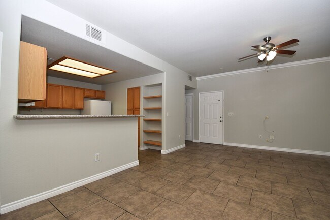 Building Photo - Dual Masters | 2Bedroom | 2Bathroom | 1151...