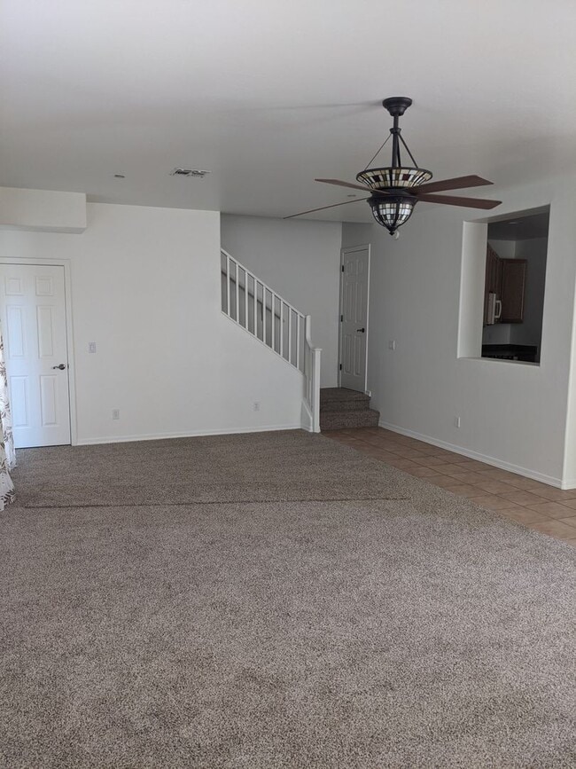 Building Photo - 4 Bedroom and 2.5 Bath Rental