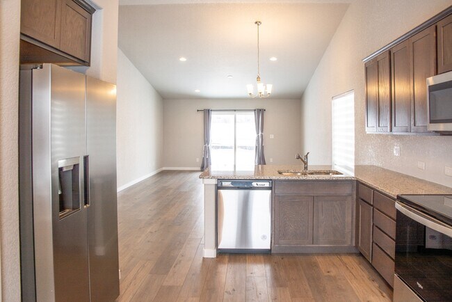 Foto del edificio - 4011 Ivy Hill Dr