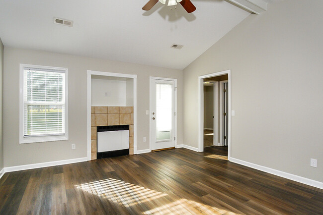 Foto del edificio - 3 Bedroom Huntsville Home