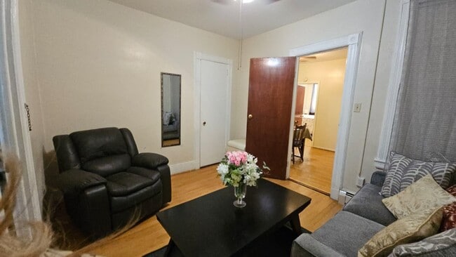 Foto del edificio - 819 27th St