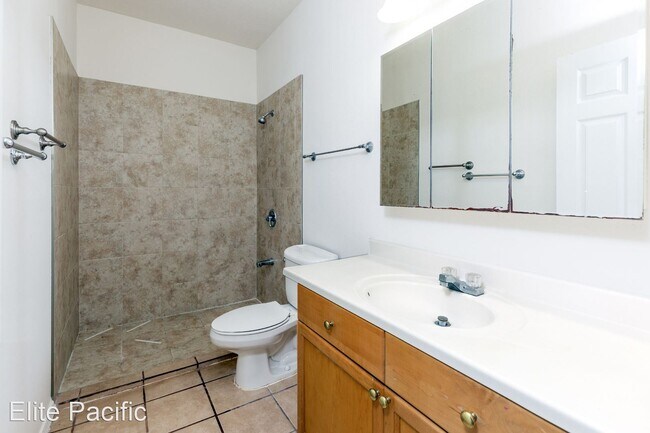 Foto del edificio - 6 br, 2.5 bath House - 99-663 Aiea Heights Dr