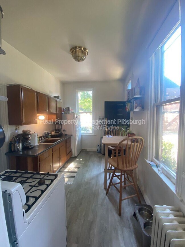 Foto del edificio - 207 S Millvale Ave