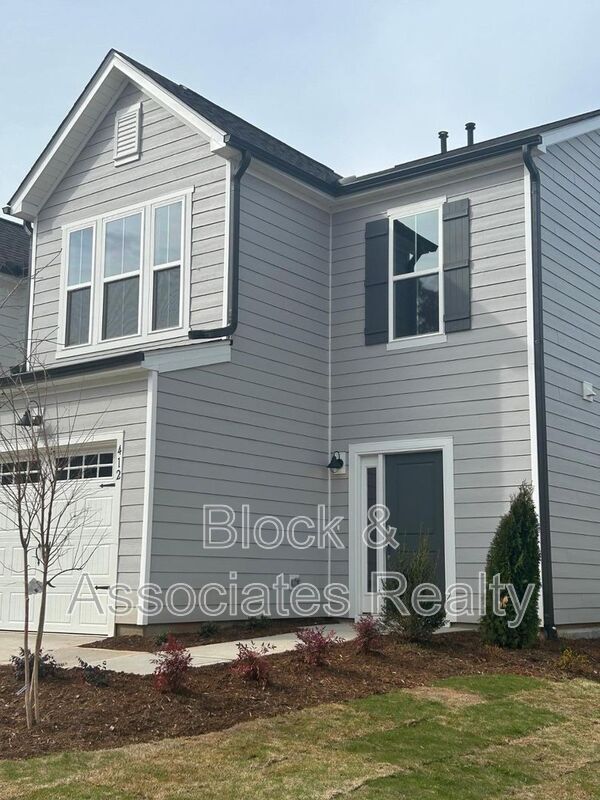 Building Photo - 412 Glen Clova Dr