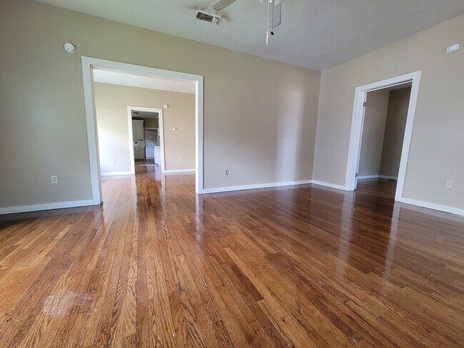 Foto del edificio - 1802 8th St