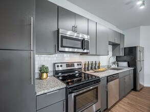 Building Photo - Advenir at Castle Hill