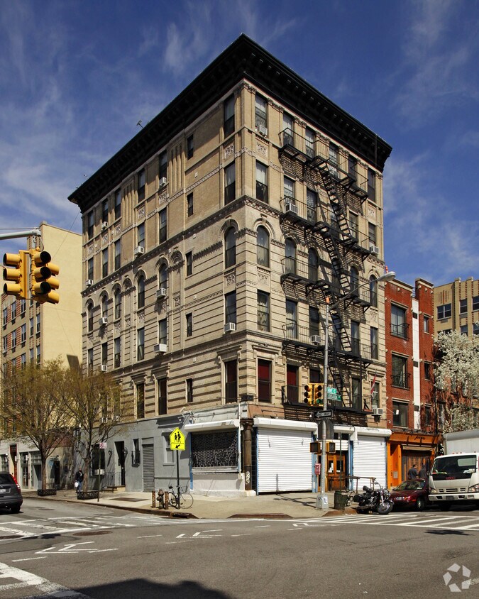 Building Photo - 107-109 Avenue C