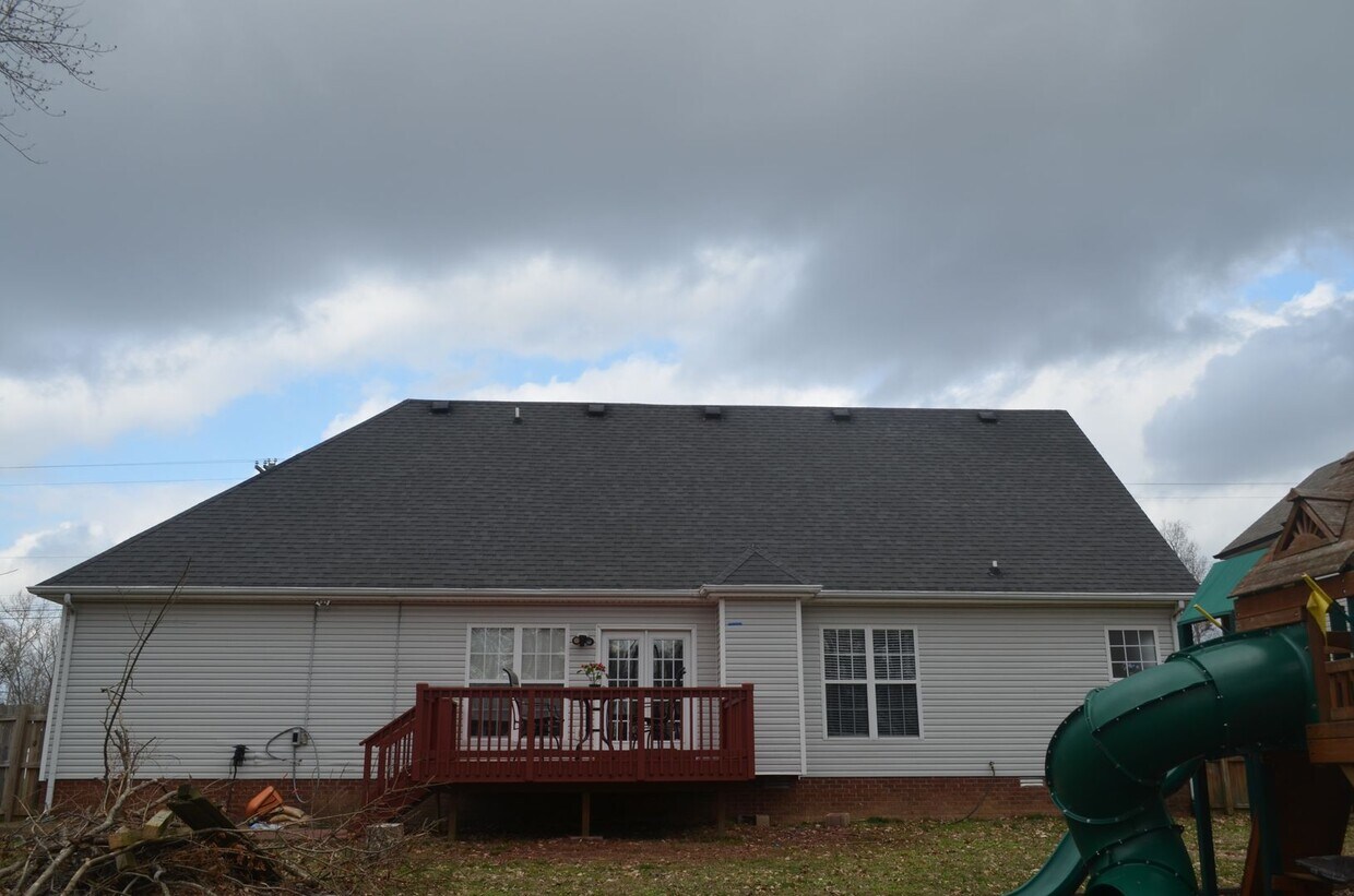 Foto del edificio - Now Available