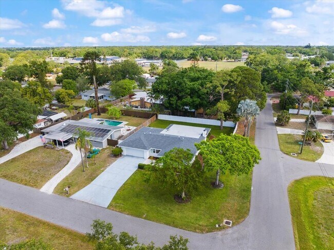 Foto del edificio - 1169 Carmella Cir